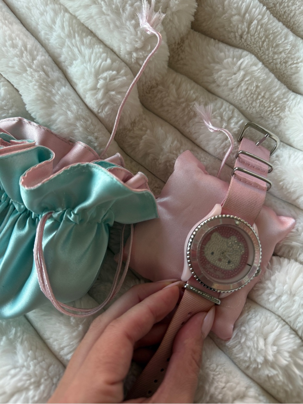 Victoria Couture Hello Kitty Watch / pink & rare - Picture 6 of 6